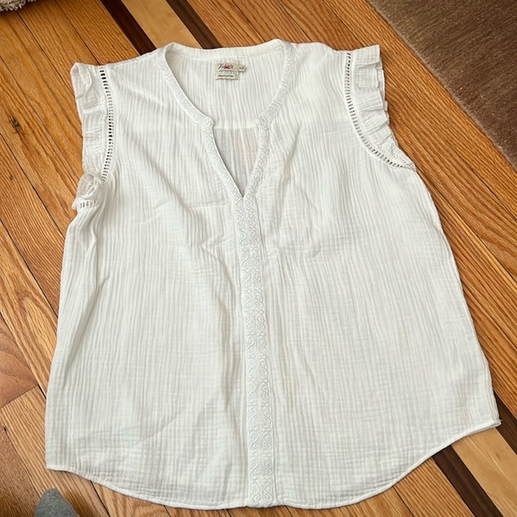 Faherty dressy white tank full length - Picture 1 of 3